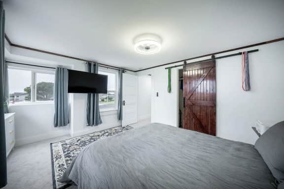 Redwood Coast Retreat - Image 3